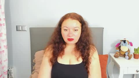 ElisabethXSweet online show from July 18, 6:06 am