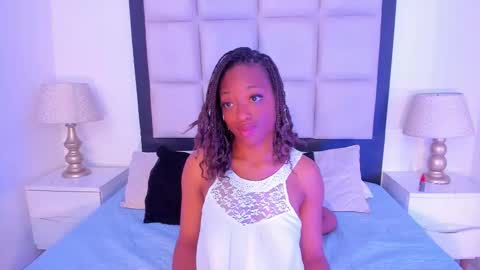 Snapshot of elisabettamonroy chatting on January 7, 5:26 pm elisabettamonroy online show from January 7, 5:26 pm