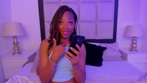 Snapshot of elisabettamonroy chatting on January 19, 3:38 pm elisabettamonroy online show from January 19, 3:38 pm