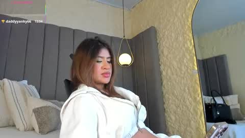 Elise diamond online show from February 8, 11:13 am