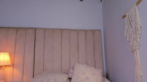 Snapshot of elise_diamond chatting on May 1, 12:15 am Elise diamond online show from May 1, 12:15 am