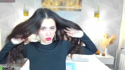 Snapshot of elise_robbie chatting on March 26, 1:01 am Elise online show from March 26, 1:01 am