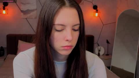 Snapshot of elise_robbie chatting on March 30, 1:06 am Elise online show from March 30, 1:06 am