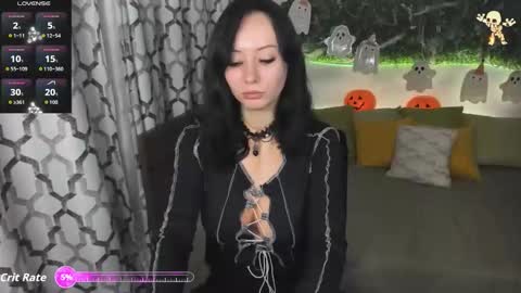 EliseRoyalty online show from November 1, 11:23 am