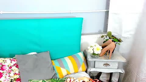 Elise online show from March 6, 12:09 pm