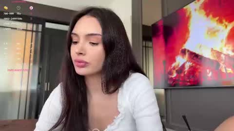 Nina online show from November 12, 8:59 am