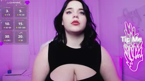 Snapshot of eliss_mystery chatting on November 24, 4:40 pm Eliss online show from November 24, 4:40 pm