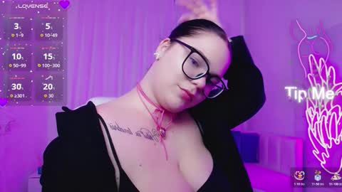 Snapshot of eliss_mystery chatting on November 28, 5:26 pm Eliss online show from November 28, 5:26 pm