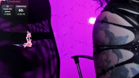 E L I S S A online show from June 25, 2:11 am