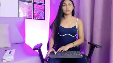 elissa_sexygirl online show from June 14, 12:51 pm