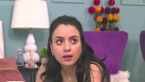 Eliza online show from February 21, 3:21 pm