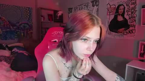 Snapshot of eliza_sadcat chatting on February 10, 3:42 pm Elizabeth online show from February 10, 3:42 pm