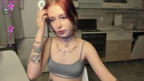 Snapshot of eliza_sadcat chatting on February 13, 3:14 pm Elizabeth online show from February 13, 3:14 pm