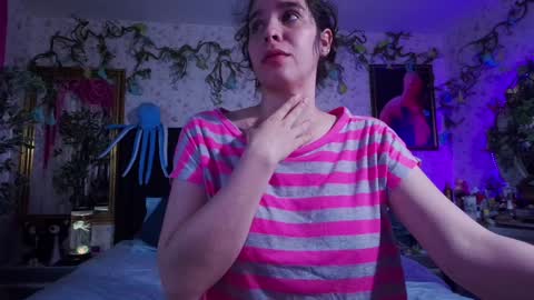 Elizabeth online show from January 18, 10:06 am