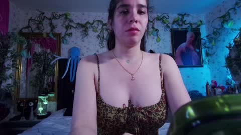 Elizabeth online show from January 27, 10:27 am