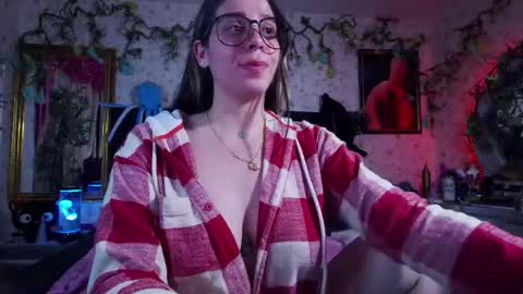 Elizabeth online show from March 10, 11:16 pm