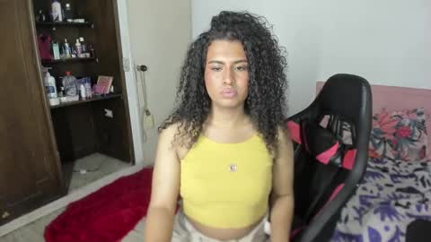 Snapshot of elizabeth_777 chatting on February 6, 8:50 am elizabeth_777 online show from February 6, 8:50 am