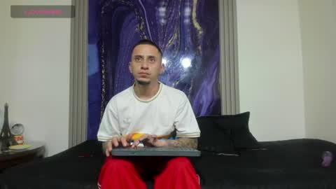 elizabeth and melodias online show from July 8, 12:59 am