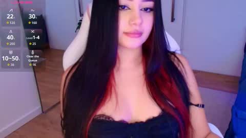 Snapshot of elizabeth_banks21 chatting on July 24, 7:34 pm Elezabeth online show from July 24, 7:34 pm