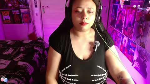 Snapshot of elizabeth_cute24 chatting on April 15, 7:48 am elizabeth online show from April 15, 7:48 am