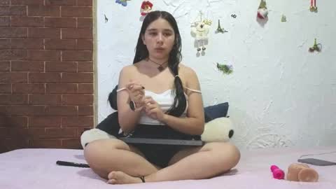 Snapshot of elizabeth_evanz chatting on January 31, 12:50 am elizabeth online show from January 31, 12:50 am