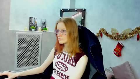 Elizabeth online show from January 4, 1:31 am