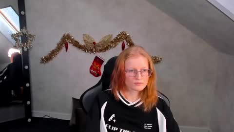 Elizabeth online show from January 14, 8:31 am