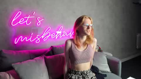 Elizabeth online show from January 29, 2:10 pm