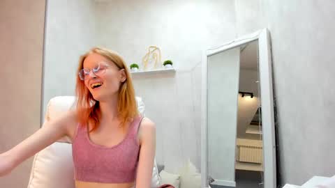 Elizabeth online show from February 2, 2:13 pm