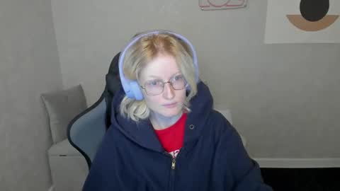 Elizabeth online show from September 12, 12:22 am