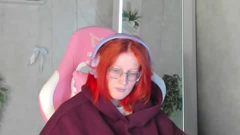 Elizabeth online show from January 7, 1:08 am