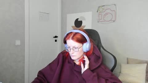 Elizabeth online show from January 15, 1:43 am