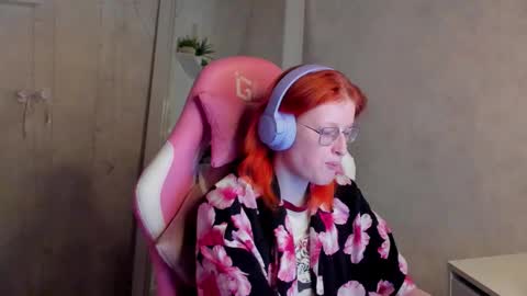 Elizabeth online show from February 5, 8:08 am