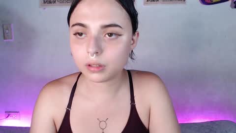 Elizabeth Taylor online show from January 30, 12:07 am