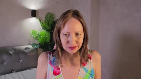 Snapshot of elizabethandersonn chatting on March 12, 8:53 am Elizabeth online show from March 12, 8:53 am