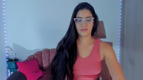 Eliza online show from December 6, 2:35 am