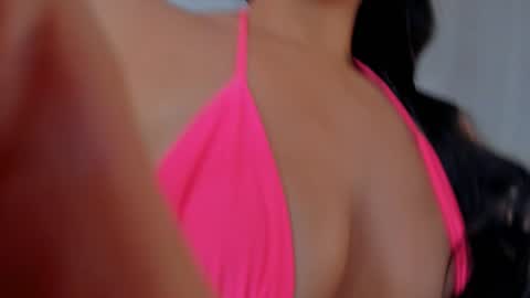 Eliza online show from December 17, 1:49 pm