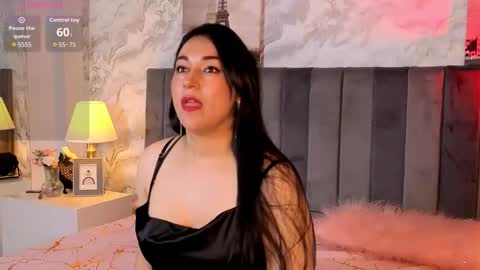 Snapshot of elizabethbennett_l chatting on December 4, 12:03 pm elizabth online show from December 4, 12:03 pm