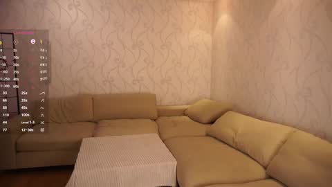 Elizabeth online show from November 27, 7:16 pm