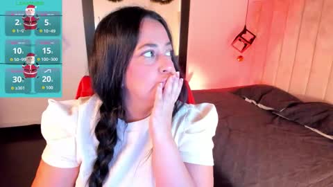 Snapshot of elizabethevan_ chatting on December 4, 1:42 pm Lucia Vonne online show from December 4, 1:42 pm