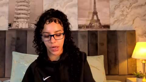 Snapshot of elizabethswift chatting on March 19, 12:31 pm elii online show from March 19, 12:31 pm