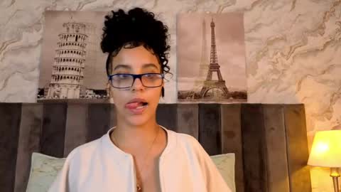 Snapshot of elizabethswift chatting on March 20, 12:10 pm elii online show from March 20, 12:10 pm