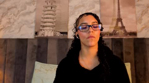 Snapshot of elizabethswift chatting on March 21, 12:10 pm elii online show from March 21, 12:10 pm