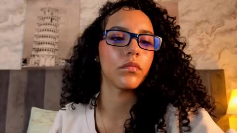 Snapshot of elizabethswift chatting on March 23, 11:58 am elii online show from March 23, 11:58 am