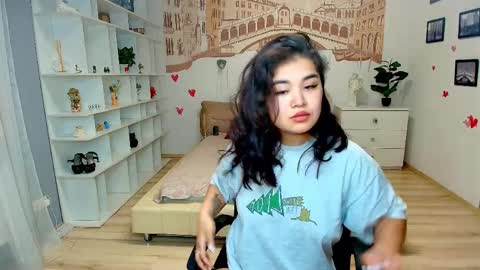 Snapshot of elizabethvamp chatting on April 1, 5:52 am Elizabeth online show from April 1, 5:52 am