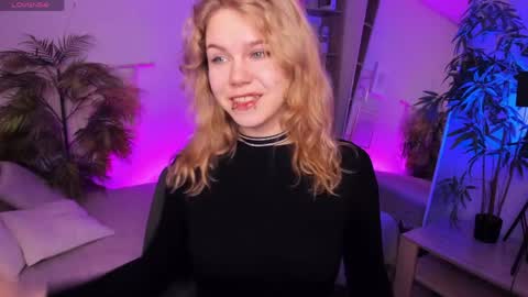 Elizabeth online show from May 17, 5:16 am