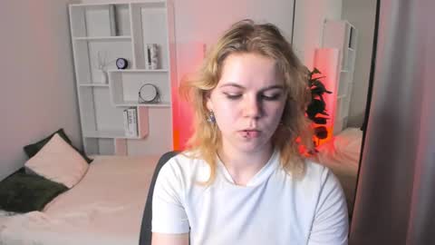 Elizabeth online show from June 6, 5:50 pm