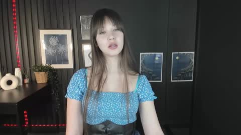 Eliza online show from January 23, 7:40 pm