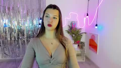 Eliza online show from October 2, 1:18 pm