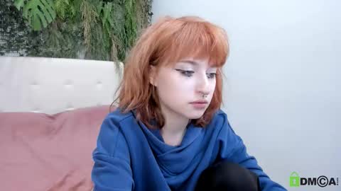 Snapshot of elizanik chatting on October 18, 9:26 pm Eliza online show from October 18, 9:26 pm